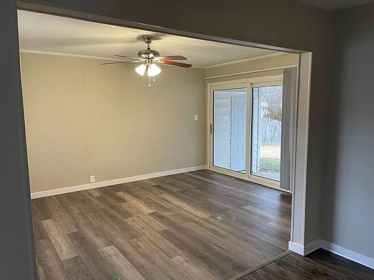 549 Holiday Ave — Photo 4