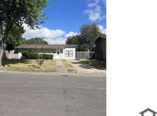 4825 Prinston Dr, Corpus Christi, TX 78411