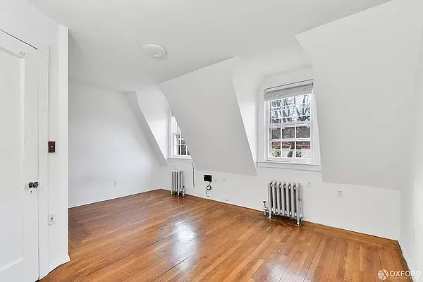 Rented by Oxford Property Group | media 3
