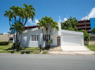 13 Madre Perla #V, Dorado, PR 00646
