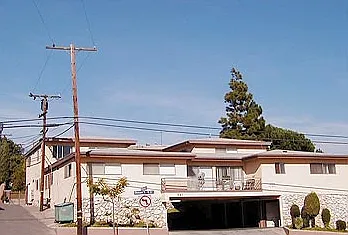 641 Ocean Park Blvd #5 — Photo 1