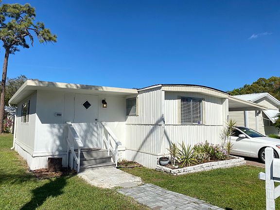 2nd image of 13109 Lionheart St