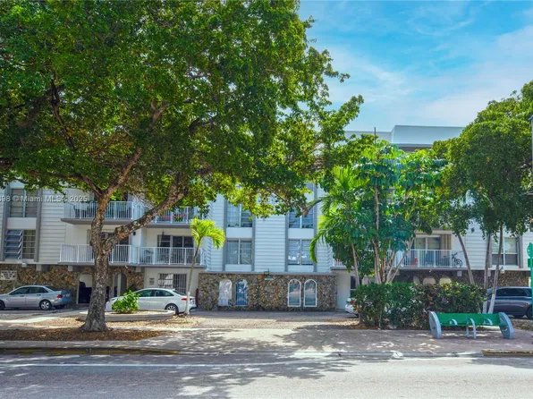 1220 71st St APT 37, Miami Beach, FL 33141