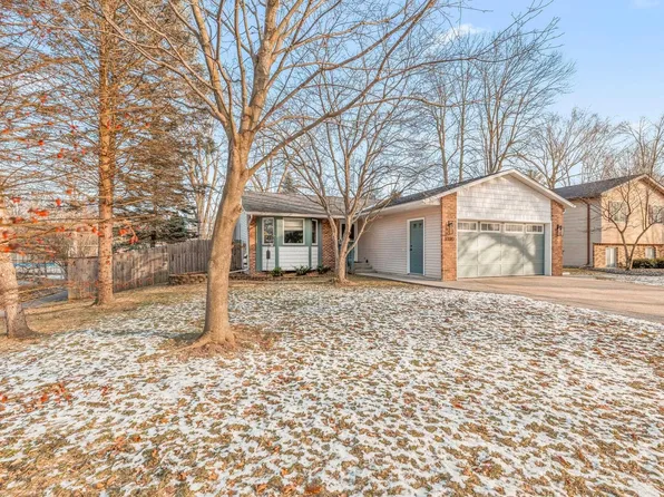 3700 Sweetbrier Ter, Midland, MI 48642