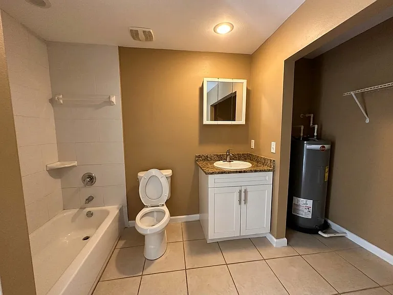 2060 Martin Luther King Jr Blvd #2060 — Photo 11