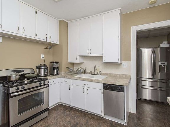 5th image of 3415 31st Ave S