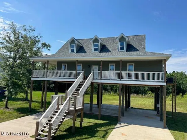 15429 Straw St, Biloxi, MS 39532