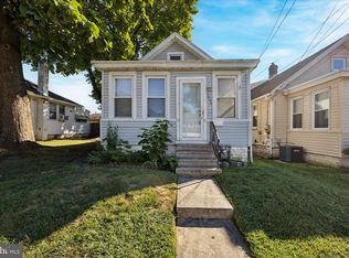 1035 Langley St, Trainer, PA 19061