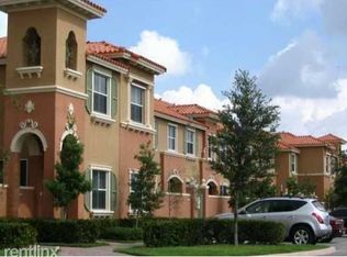 718 SW 107th Ave, Pembroke Pines, FL 33025