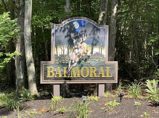 38 Balmoral Dr, Stratham, NH 03885