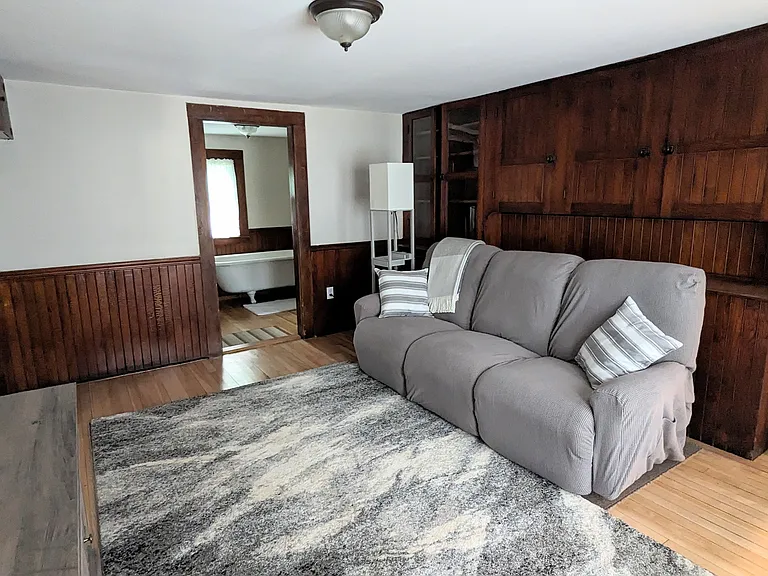 18 Wentworth Ave — Photo 9