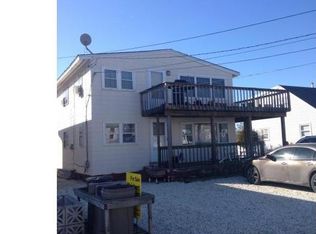 274 17th St, Beach Haven, NJ 08008