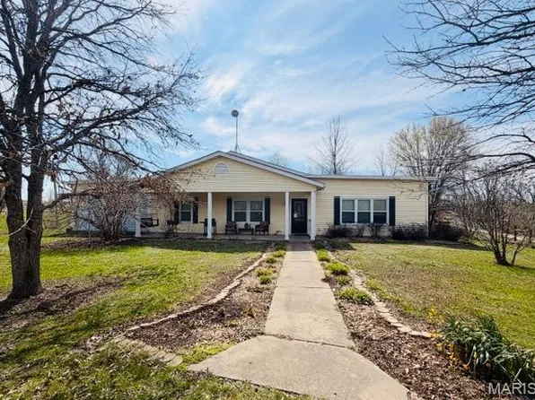 329 Lakeview Rd, Old Monroe, MO 63369