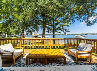 126 Shoreline Cir, Malakoff, TX 75148