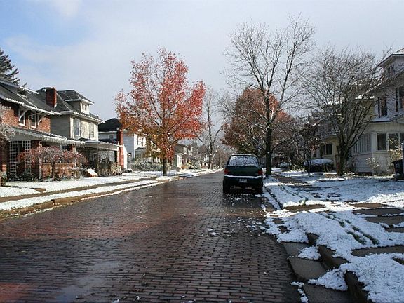 4th image of 153 Fairfield Ave