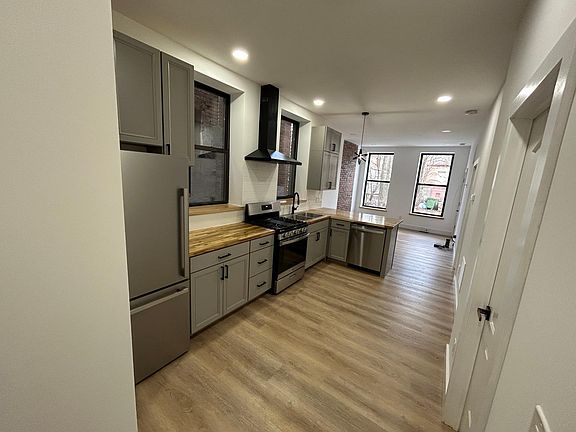 2nd image of 822 River St Unit 1
