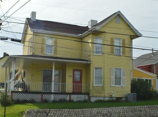 700 Wood St, California, PA 15419