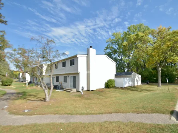 7640 Hampshire Ave N, Brooklyn Park, MN 55428