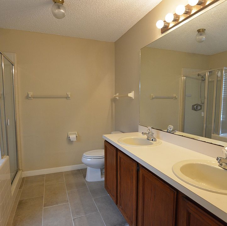 1st image of 1004 Sugarberry Trl