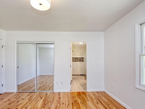 5th image of 34006 Mulberry Ln