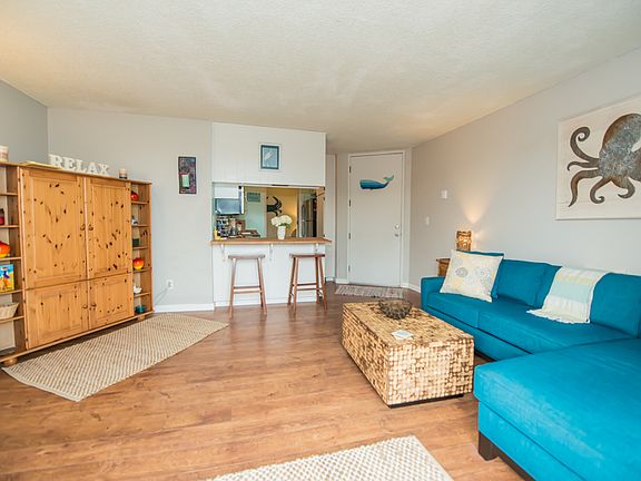 3rd image of 725 Redondo Ct Unit 24