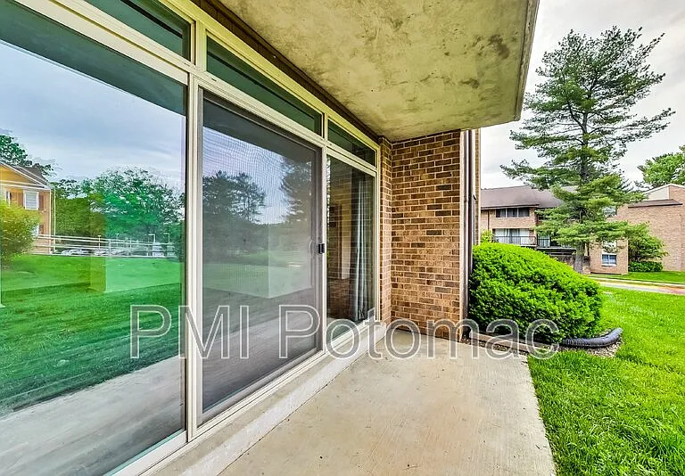 18600 Walkers Choice Rd #1 — Photo 26