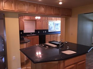 211 La Colina Dr, Bakersfield, CA 93305