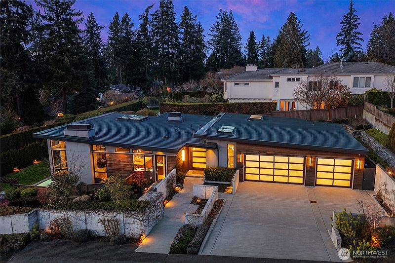 2nd image of 9404 NE 20th Street