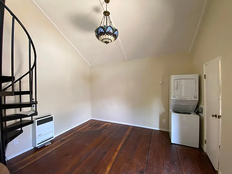 332 Bayview St #A — Photo 13