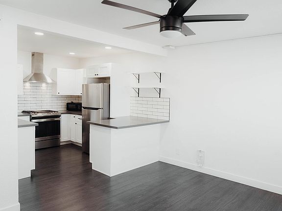 2nd image of 3808 E Polk St #21
