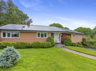 5 Delcliffe Ln, Lewiston, ME 04240