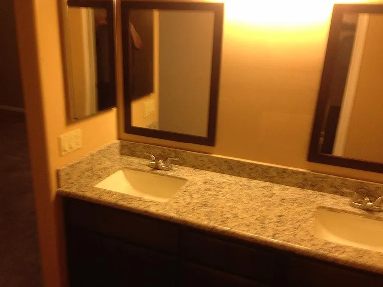 Master Vanity