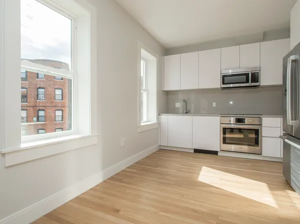 31 South St, Brighton, MA