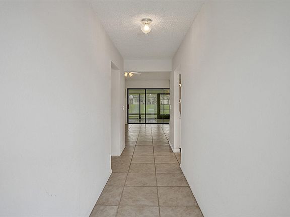 5th image of 1519 SW 21st Terrace