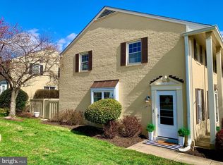 2406 N Dearing St, Alexandria, VA 22302