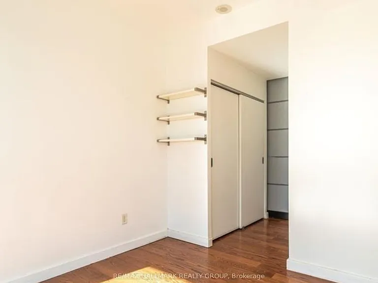 179 George St #1006 — Photo 14