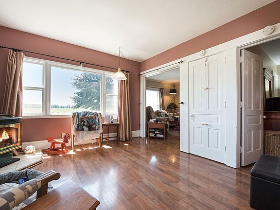 5th image of 7005 E West Ave
