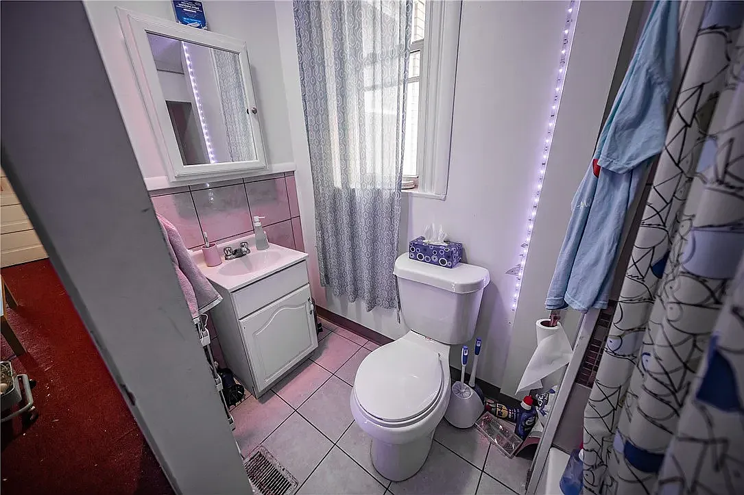 4 bed, $3,500 — Photo 3