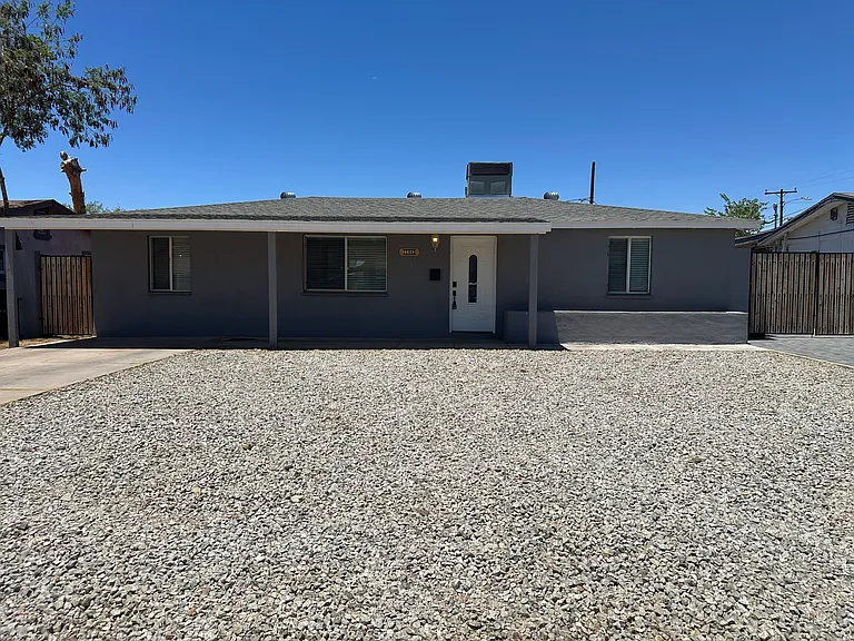 11042 N 17th Dr — Photo 1