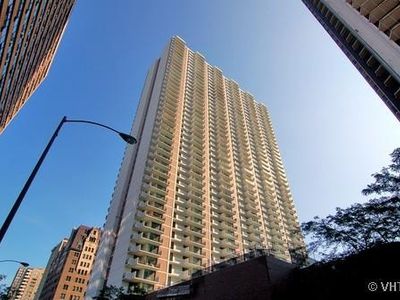 6033 N Sheridan Rd APT 15D, Chicago, IL, 60660