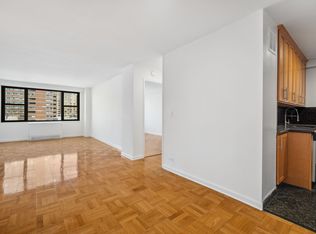 320 E 23rd St #14M, New York, NY 10010