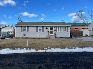 69 Michigan Ave, Warwick, RI 02888