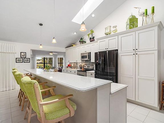 3rd image of 14355 Clubhouse Dr