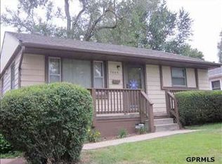 5609 Frederick St, Omaha, NE 68106