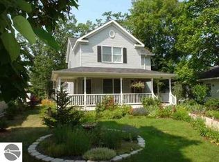 141 E 15th St, Traverse City, MI 49684