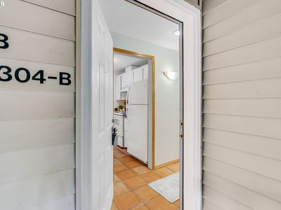 6160 SW Alice Ln APT 304B, Beaverton, OR, 97008