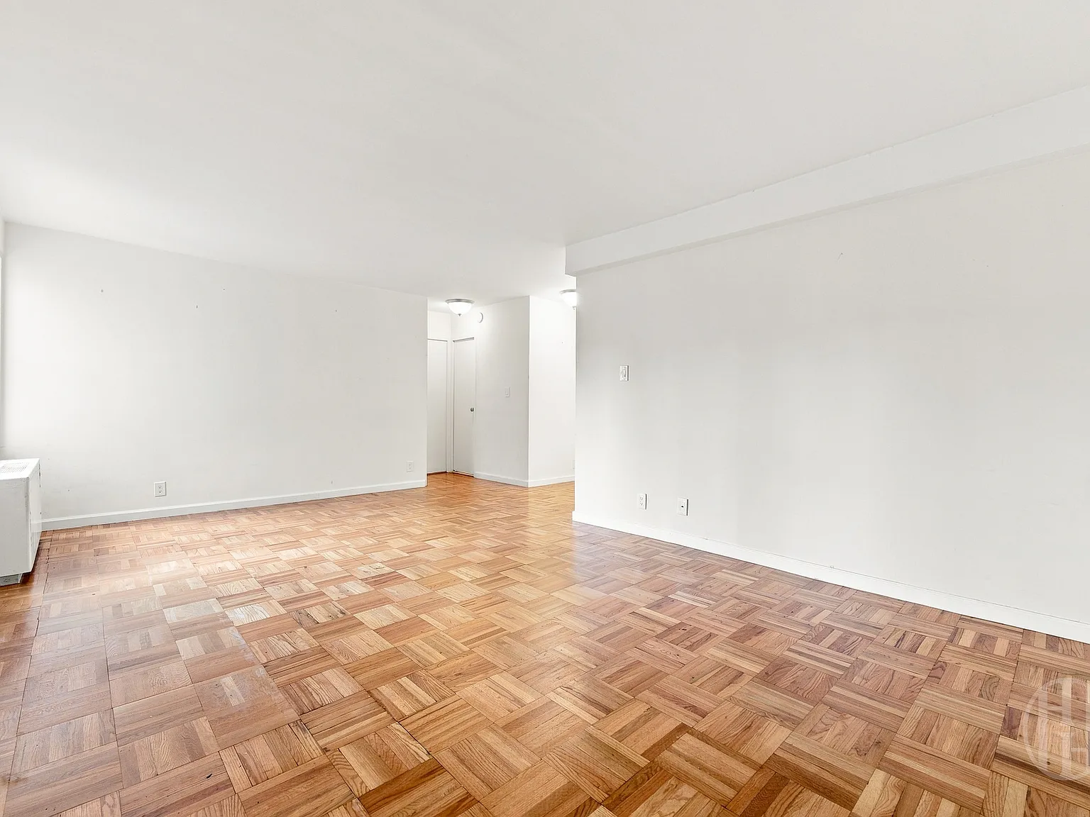 355 East 72nd Street — Photo 2