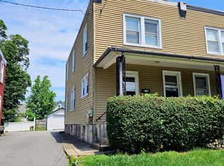 136 Eachus Ave, Bryn Mawr, PA 19010