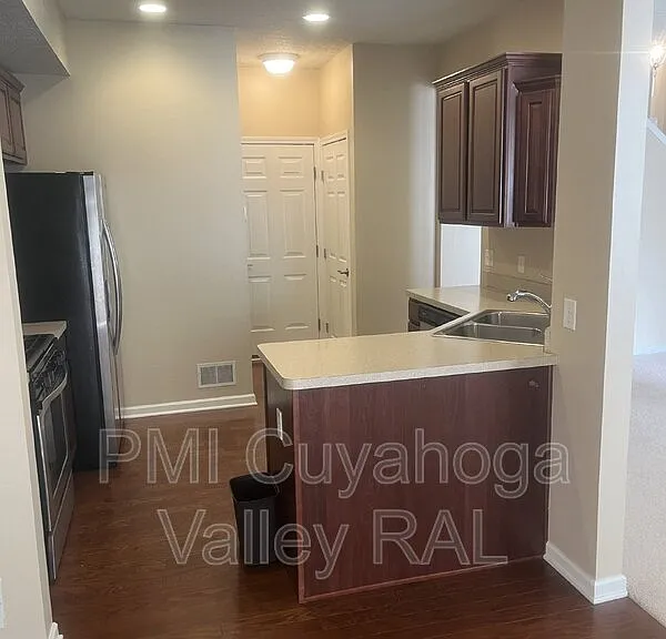 4046 Gardiner Run — Photo 8