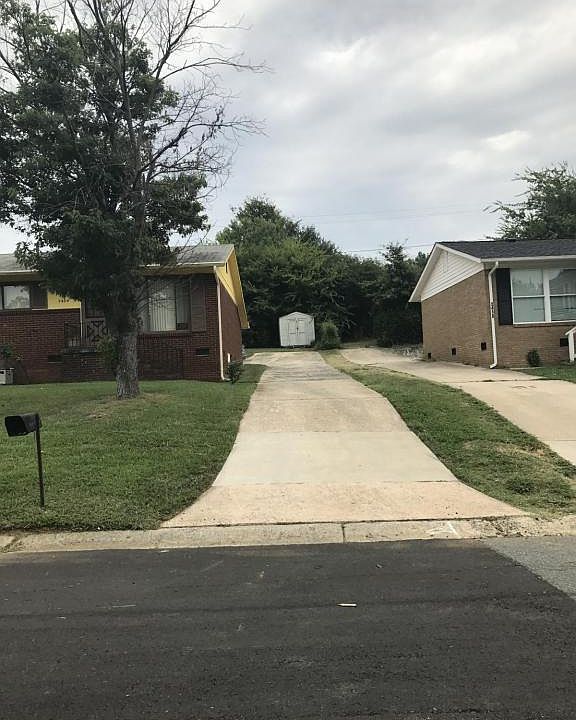 2nd image of 2424 Senior Dr